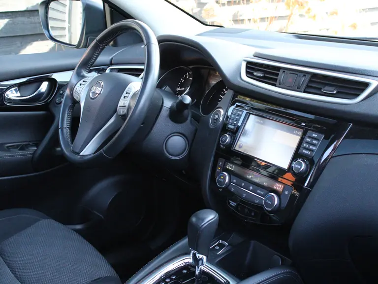 Nissan QASHQAI 1.2 115PK N-Connecta X-Tronic CVT Automaat Navigatie, Rondomzicht Camera, DAB, Panoramadak, Parkeersensoren Voor & Achter afbeelding 16