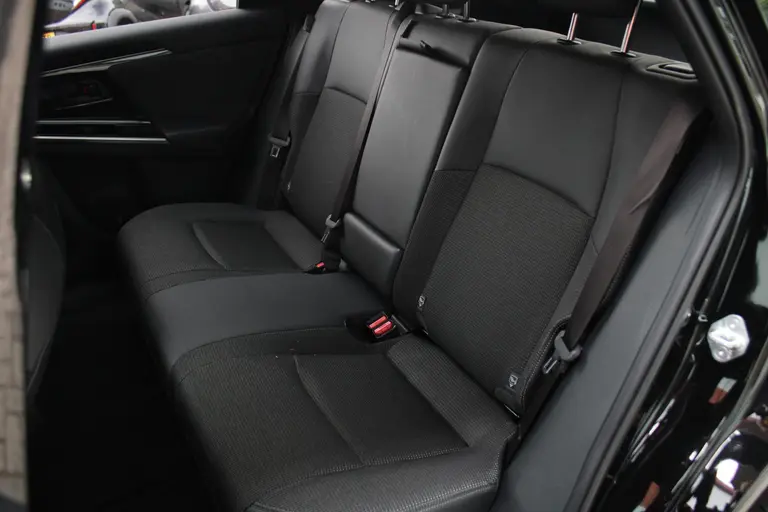 Toyota Bz4x Dynamic 71 kWh Automaat 3-fase Stuurverwarming, Elektrische bestuurdersstoel, Navigatie, Rondomzicht camera afbeelding 7