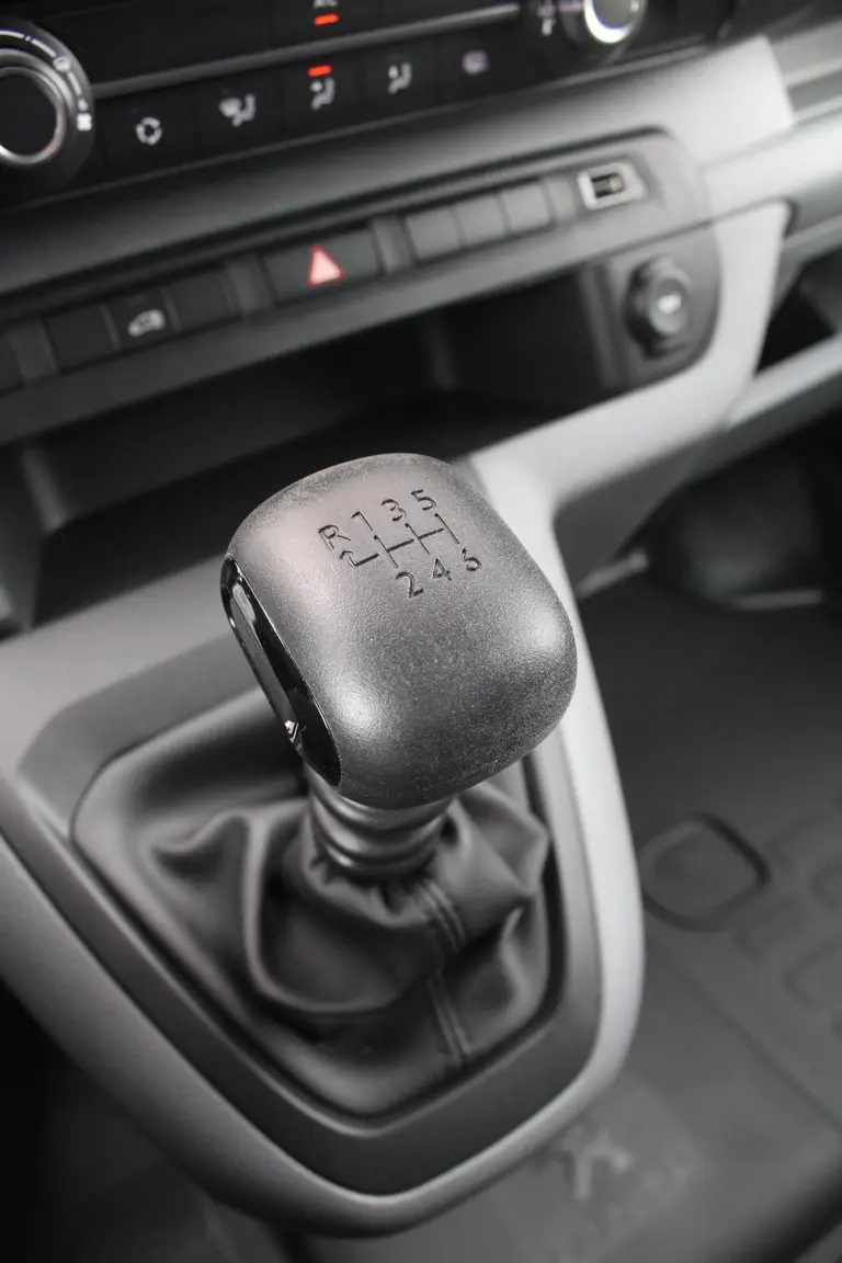 Peugeot Expert Standard Premium 1.5 BlueHDI 120PK 3-Zits, Airco, Navigatie, Achteruitrijcamera, Betimmering afbeelding 18