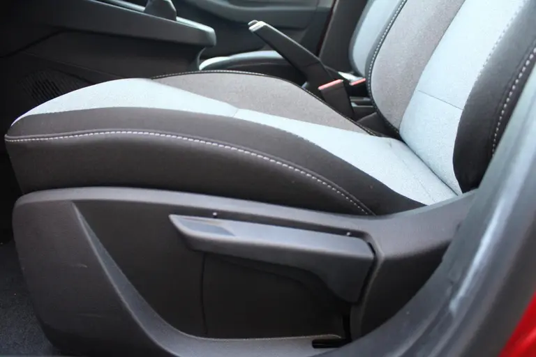 Mitsubishi Colt 1.0T MT Intense Cruise/Climate control, 16"LM velgen, Camera, Apple carplay/Android auto, Parkeersensoren V+A afbeelding 11