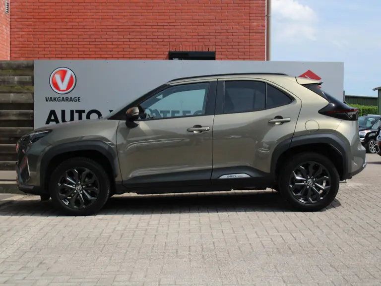 Toyota Yaris Cross 1.5 Hybrid Explore Achteruitrijcamera, Cruise Control Adaptief, Navigatie, Stoelverwarming afbeelding 13