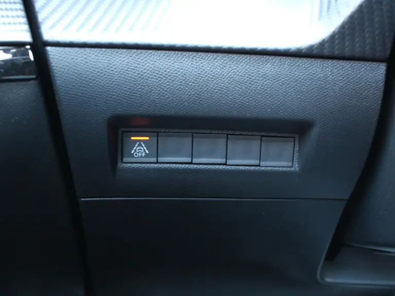 Peugeot 208 GT 1.2 PureTech 100PK Navigatie, Panoramadak, Keyless start, Achteruitrijcamera, Apple CarPlay-Android Auto, Parkeersensoren voor & achter afbeelding 19