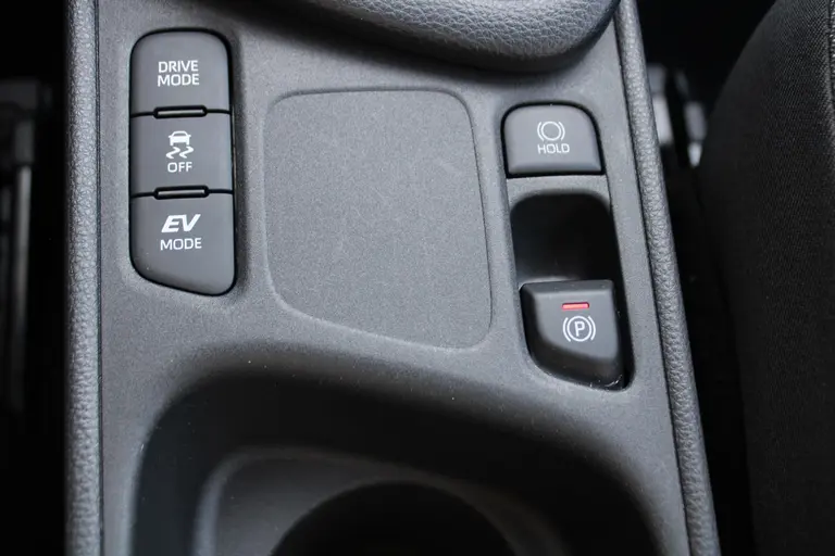 Toyota Yaris 1.5 Hybrid Active Automaat, Applecarplay/Androidauto, Cruise Control afbeelding 17