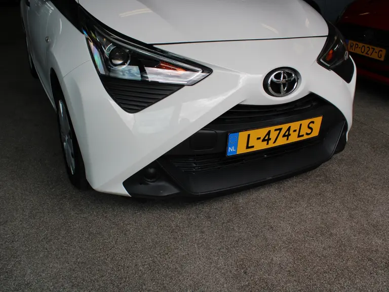 Toyota Aygo 1.0 VVT-i x-fun , 1e Eigenaar en Dealer ondehouden! afbeelding 24