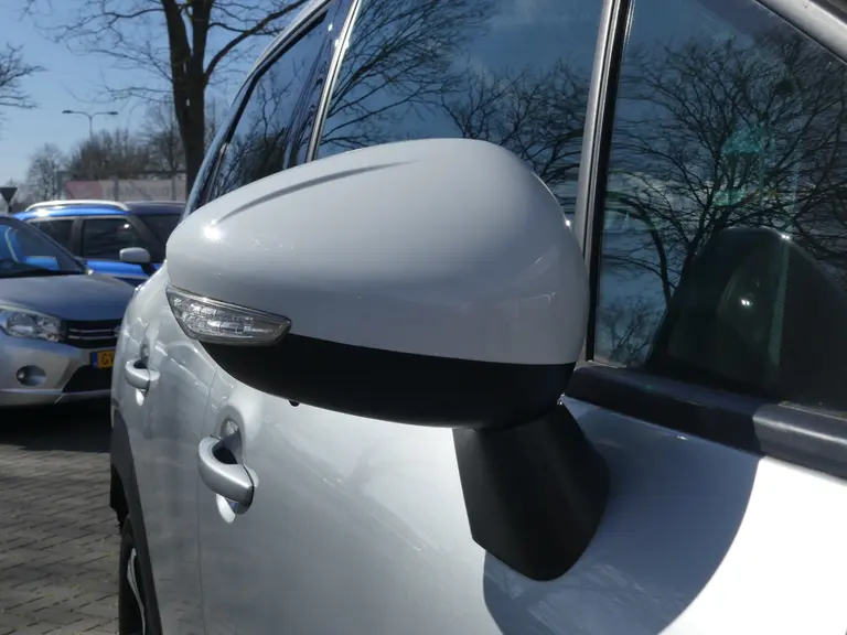Citroën C3 Aircross 1.2 PureTech S&S Shine 110pk Automaat Trekhaak Schuifkantel dak, All Season banden afbeelding 25