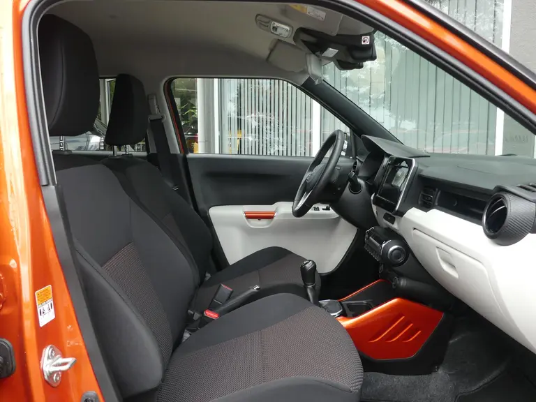 Suzuki Ignis 1.2 Smart Hybrid Stijl Navi, Allseason banden, Cruise control, Climate control afbeelding 8