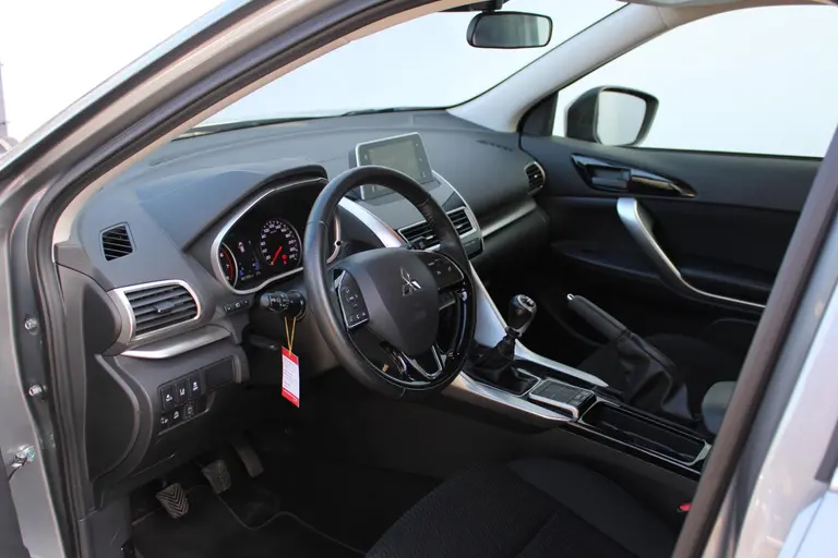 Mitsubishi Eclipse Cross 1.5 DI-T Pure Trekhaak, Achteruitrijcamera afbeelding 14