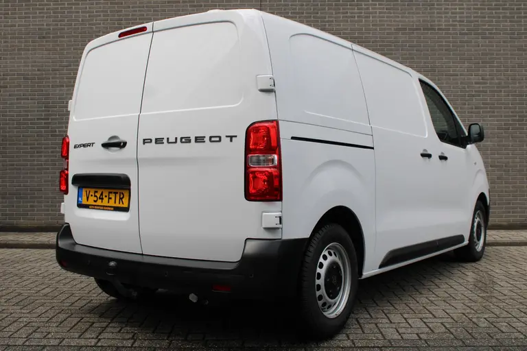 Peugeot Expert 2.0 BlueHDi 145 L2 Trekhaak, Airco, CruiseControl, Applecarpl./Andr. Auto, Navigatie, Achteruitrijcamera afbeelding 5