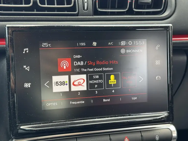 Citroën C3 Shine 1.2 PureTech 82PK Navigatie, Achteruitrijcamera, Keyless, Stoelverwarming, Parkeersensoren afbeelding 25