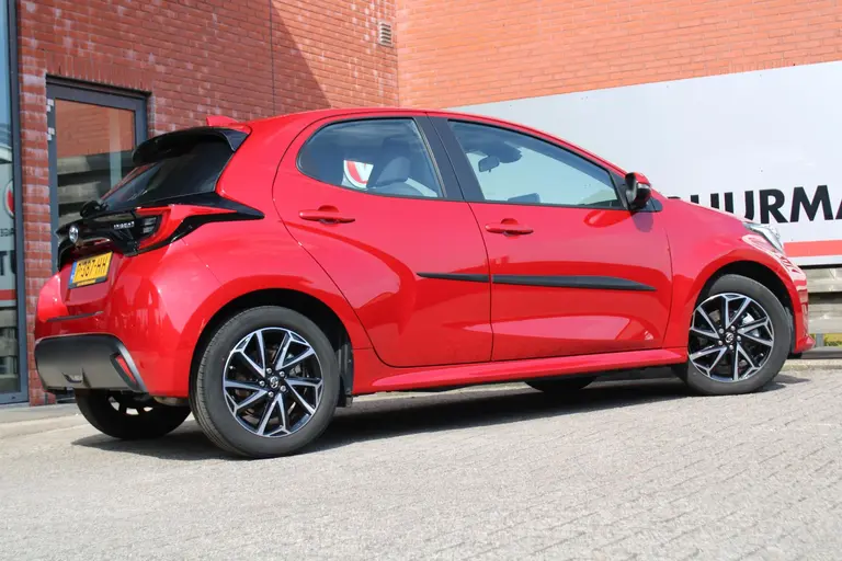 Toyota Yaris 1.5 Hybrid Dynamic Cruise Control Adaptief, achteruitrijcamera, Keyless Entry afbeelding 9