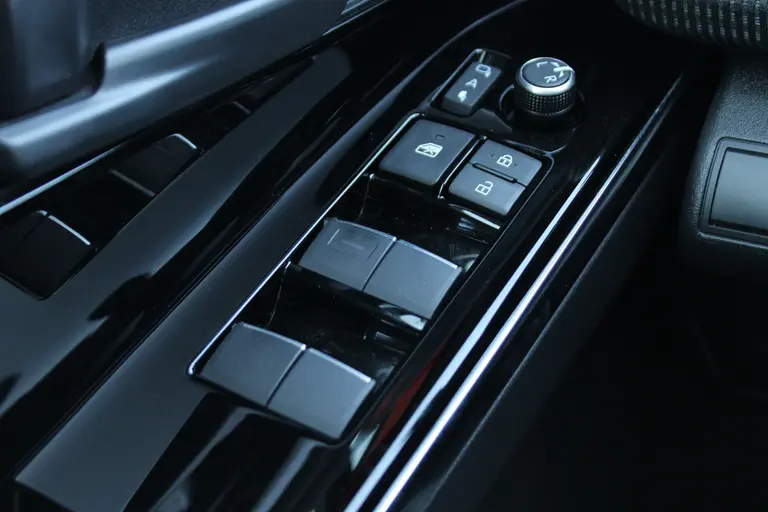 Toyota Bz4x Dynamic 71 kWh 3-fase Trekhaak, Elektrisch Verstelbare Bestuurdersstoel, Voorruit-, Stuur- en Stoelverwarming afbeelding 40