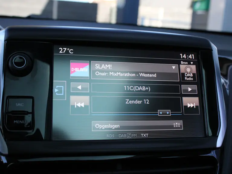 Peugeot 2008 1.2 PureTech 82PK Blue Lion Navigatie, Trekhaak, Parkeersensoren Achter, Apple Carplay, Android Auto, Panoramadak afbeelding 21