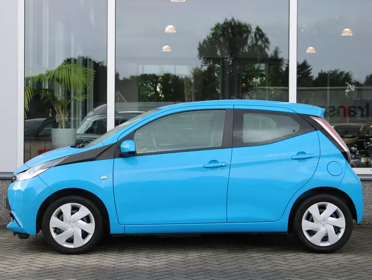 Toyota Aygo 1.0 VVT-i x-nav Achteruitrijcamera, Navigatie, Airco, Bluetooth afbeelding 12