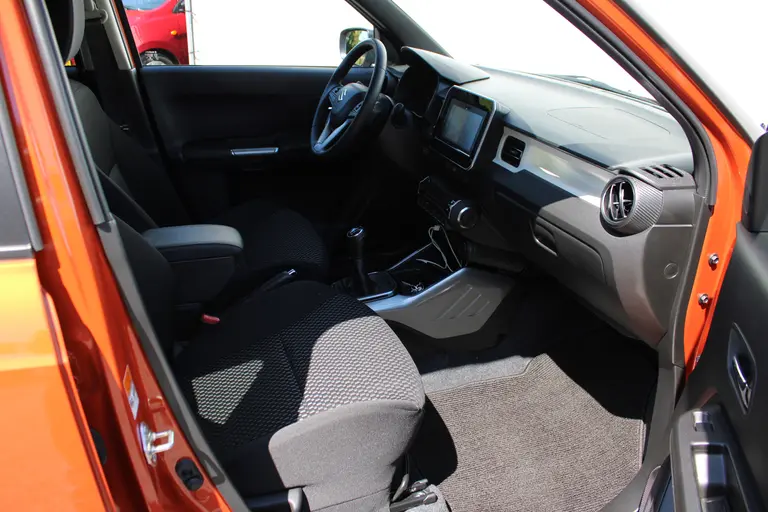 Suzuki Ignis 1.2 Smart Hybrid Allgrip Style, All-Seasons, Keyless, Cruise control en Achteruitrijcamera! afbeelding 12