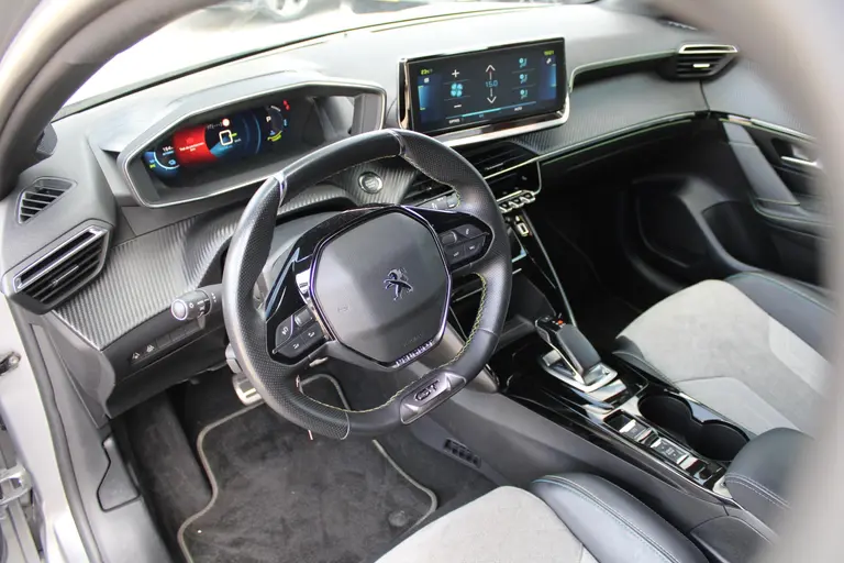 Peugeot e-208 EV GT 350 50 kWh Inclusief batterijtest Panoramadak, Navigatie, Cruise/Climate control, Apple carplay/Android auto, afbeelding 10