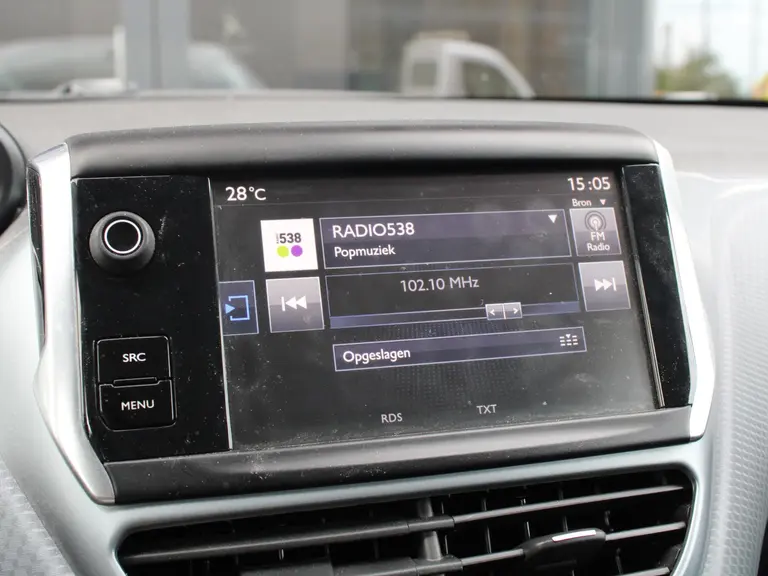Peugeot 208 1.2 PureTech Allure Navigatie, Climate control, Lichtmetalen Velgen afbeelding 15