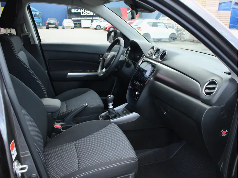 Suzuki Vitara 1.4 Boosterjet Select Smart Hybrid Adaptieve Cruise en Climate Control, Carplay/Android Auto Draadloos afbeelding 39