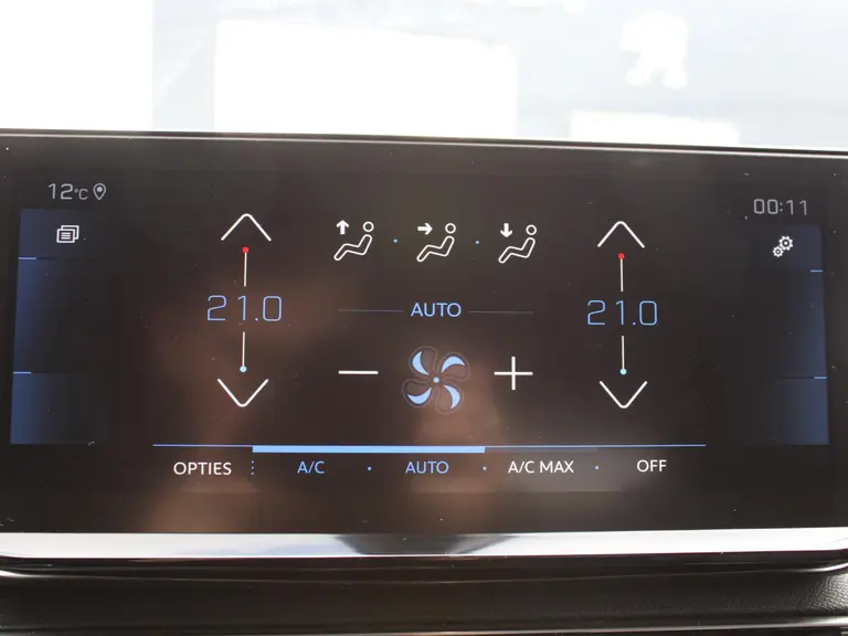Peugeot 3008 Allure 1.2 PureTech 130PK EAT8 Automaat Navigatie, Achteruitrijcamera, Keyless, Elektrische Achterklep, Perkeersensoren afbeelding 26