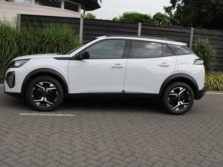 Peugeot 2008 Allure 1.2 PureTech 100PK Navigatie, Camera Achter, parkeerhulp voor en achter, Apple Carplay/Android auto draadloos afbeelding 7