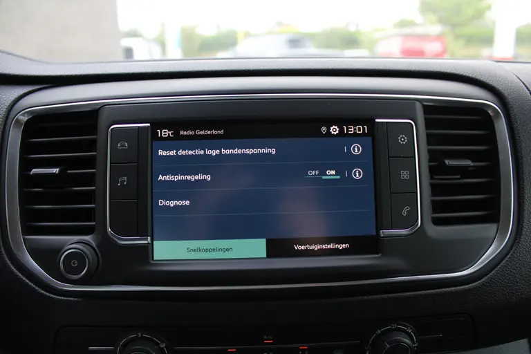Citroën Jumpy Club M 50 kWh Cruise control, Airco, Apple carplay/Android auto, Radio, Elek.bediende ramen en spiegels afbeelding 27