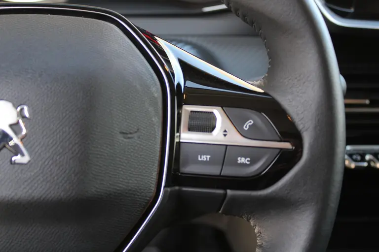 Peugeot 208 1.2 PureTech Active Pack 75pk, Applecarpl./Andr. Auto, Airco, Navigatie, Parkeersensor achter afbeelding 15