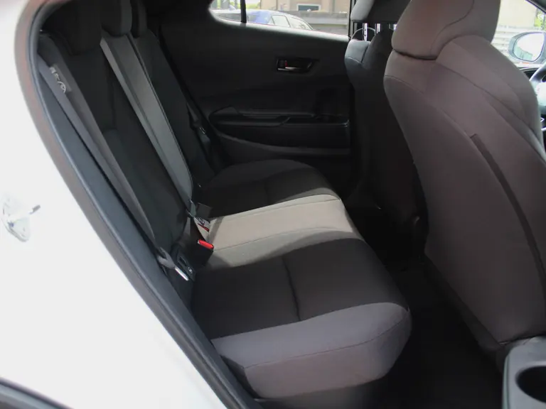 Toyota C-HR 1.8 Hybrid 140 First Edition Automaat 360° Camera, Elektrische Achterklep, Draadloze Carplay\Android Auto, Keyless Go afbeelding 47
