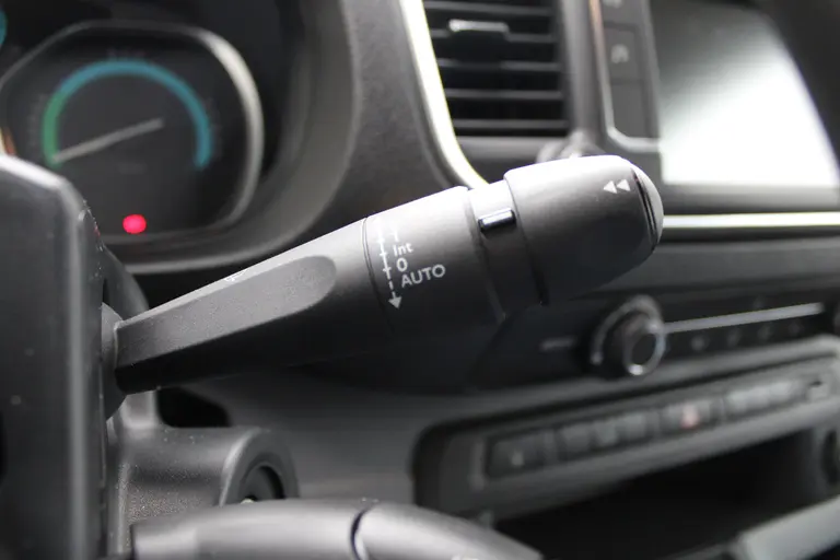 Citroën Jumpy Club M 50 kWh Cruise control, Airco, Apple carplay/Android auto, Radio, Elek.bediende ramen en spiegels afbeelding 19