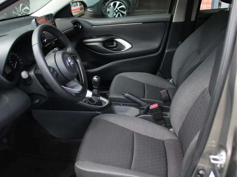 Toyota Yaris 1.5 VVT-i Active Adaptieve Cruise Control, Carplay/Android Auto, Achteruitrijcamera, Airco afbeelding 30