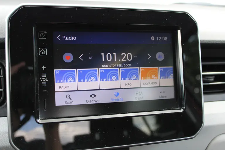 Suzuki Ignis 1.2 Select, met Dakspoiler en Dealer Onderhouden! Achteruitrijcamera en hoge instap! afbeelding 17