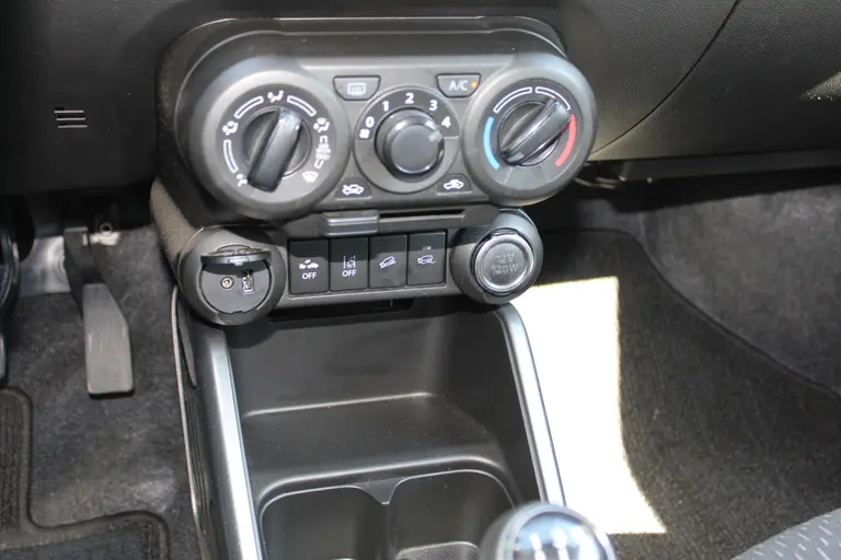 Suzuki Ignis 1.2 Smart Hybrid Allgrip Select, Dealer onderhouden, Camera, Applecarplay/Androidauto afbeelding 18