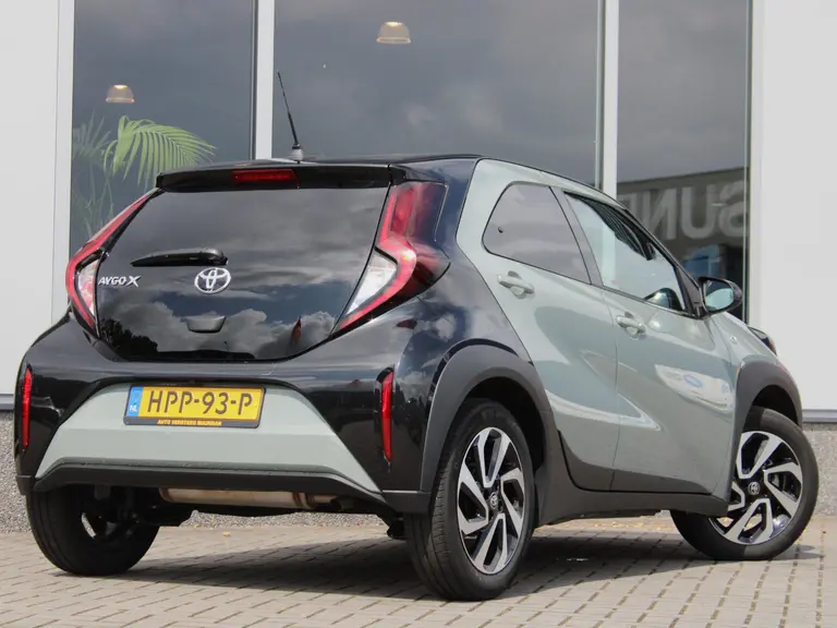Toyota Aygo X 1.0 VVT-i S-CVT Pulse Automaat Adaptieve Cruise Control, Carplay/Android Auto, Achteruitrijcamera, Airco afbeelding 11