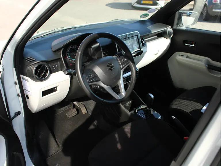 Suzuki Ignis 1.2 Stijl Automaat Trekhaak, Stoelverwarming, Navigatie, Climate control, Cruise control, Parkeercamera afbeelding 6