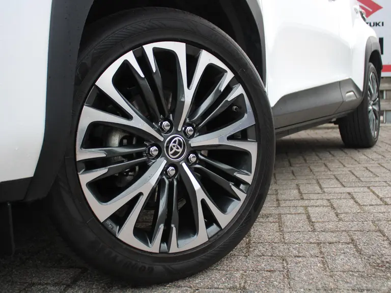 Toyota Yaris Cross 1.5 Hybrid Achteruitrijcamera, Bluetooth, Cruise Control Adaptief, Climate Control afbeelding 3