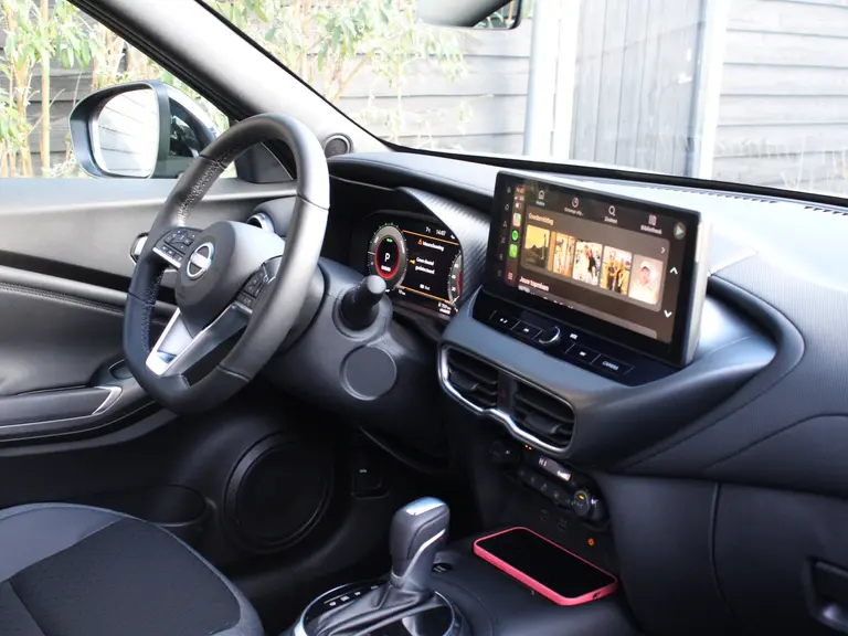 Nissan Juke 1.6 Hybrid 143PK N-Design Automaat Navigatie,  Achteruitrijcamera, Keyless Entry & Start, Stoel & Stuurverwarming, Parkeersensoren Voor & Achter afbeelding 16