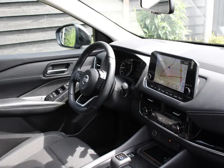 Nissan QASHQAI N-Style 1.3 MHEV 158PK Xtronic Automaat Navigatie, Rondomzichtcamera, Adaptieve Cruise Control, Climate Control, Apple Carplay, Android Auto afbeelding 16