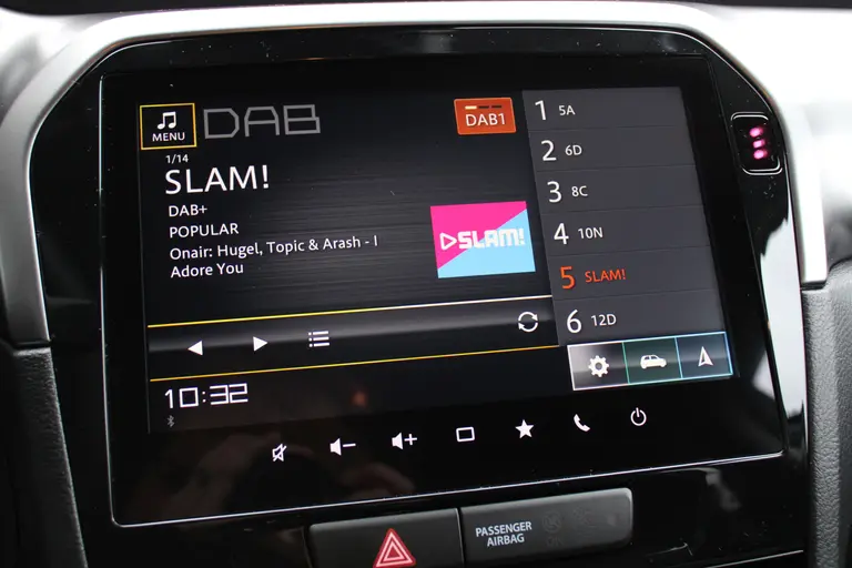 Suzuki Vitara 1.4 Boosterjet Select Smart Hybrid Adaptieve Cruise en Climate Control, Navigatie, Achteruitrijcamera afbeelding 22