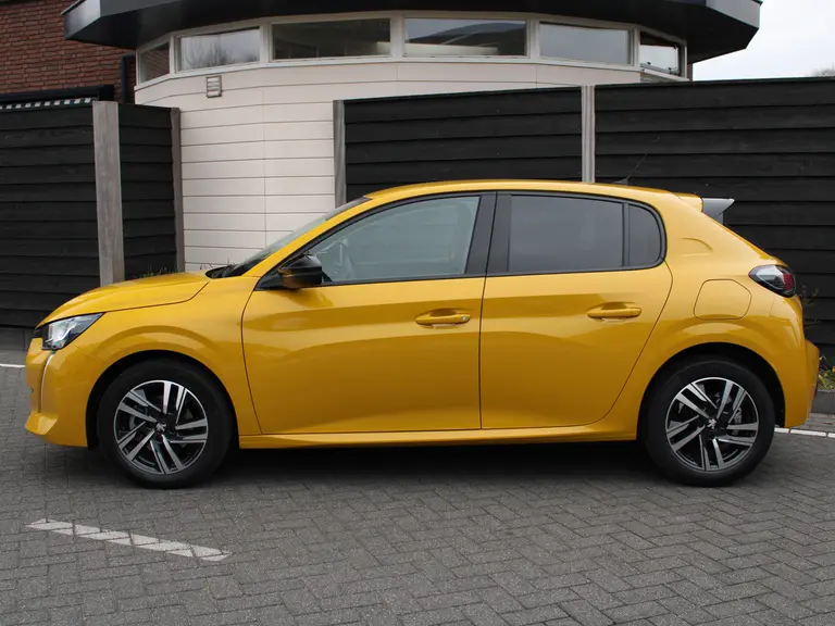 Peugeot 208 1.2 PureTech Allure 100PK EAT8 Automaat Navigatie, Camera achter, Parkeerhulp Achter, Lichtmetalen velgen, Cruise Control afbeelding 4