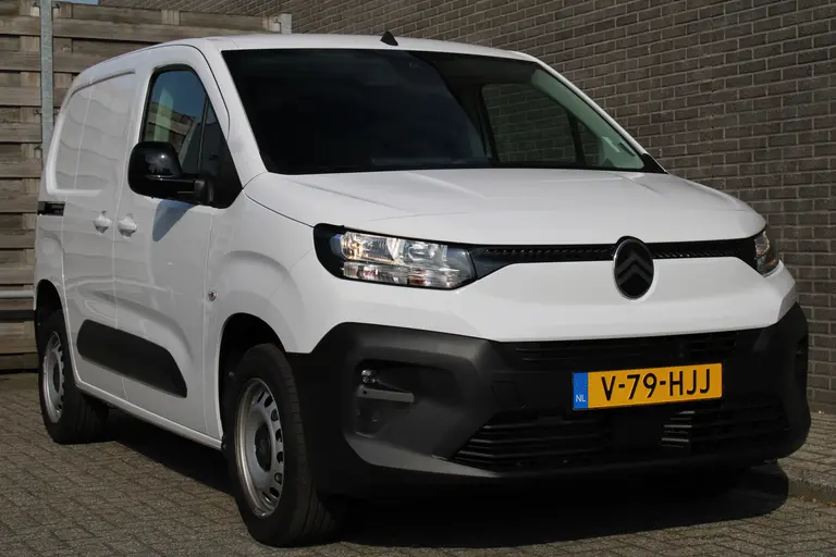 Citroën Berlingo 1.5 BlueHDi 130 EAT8 S&S L1 Automaat, CruiseControl, DAB, Applecarpl./Andr. Auto, Airco, Achteruitrijcamera afbeelding 25