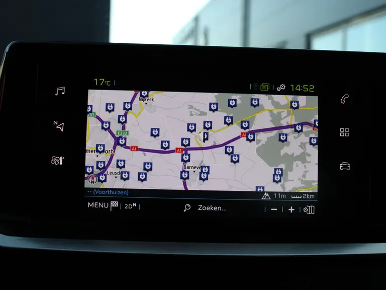 Peugeot e-208 EV Style 50 kWh Navigatie, Keyless, Stoelverwarming, Parkeersensoren Voor & Achter, Apple Carplay, Android Auto afbeelding 25