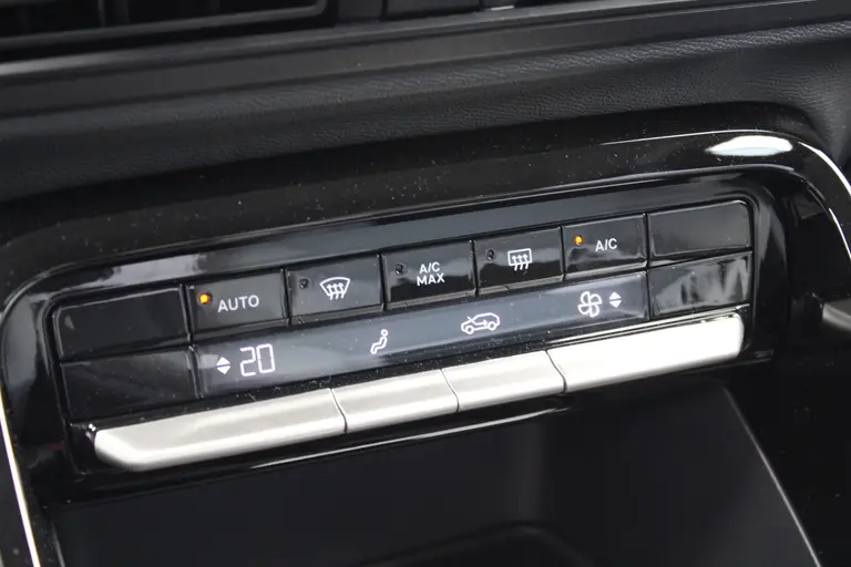 Citroën ë-C3 Max 113pk 44 kWh Automaat, Navigatie, Airco, Applecarpl./Andr. Auto, draadloos laden, achteruitrijcamera afbeelding 20