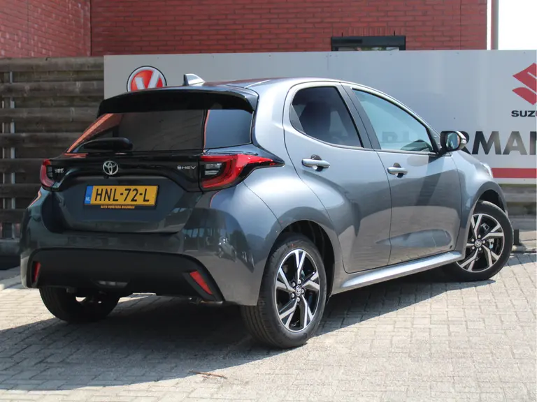Toyota Yaris 1.5 Hybrid 115 Team Player Automaat Achteruitrijcamera, Parkeersensoren voor en achter, Airco Automatisch, Cruise Control Adaptief afbeelding 2
