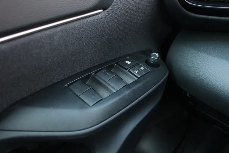 Toyota Yaris Cross 1.5 Hybrid Dynamic Automaat Achteruitrijcamera, Bluetooth, Airco Automatisch, Cruise Control Adaptief, Navigatie afbeelding 33
