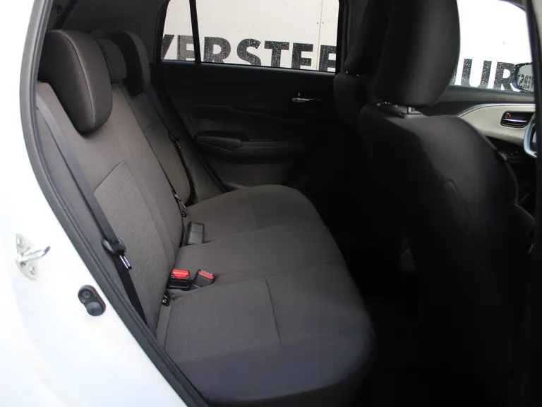 Suzuki Swift 1.2 Style Smart Hybrid GT-Styling Pakket + Extra Accessoires t.w.v. €3.500,- Navigatie, Parkeersensoren, Adaptieve Cruise Control, Automatisch Inklapbare Spiegels afbeelding 19