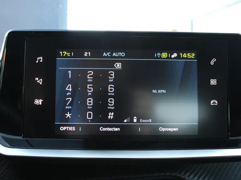 Peugeot e-208 EV Style 50 kWh Navigatie, Keyless, Stoelverwarming, Parkeersensoren Voor & Achter, Apple Carplay, Android Auto afbeelding 27