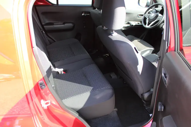 Suzuki Ignis 1.2 Smart Hybrid Select, Automaat, All-Seasonbanden, Applecarplay/Androidauto en Hoge instap! afbeelding 11