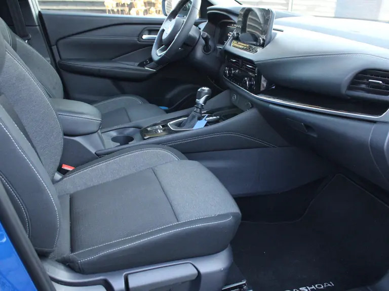 Nissan QASHQAI 1.3 MHEV 140PK Premiére Edition Navigatie, Keyless, Rondomzicht Camera, Stoel, Stuur en Voorruitverwarming, Panoramadak afbeelding 40