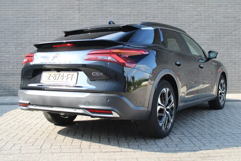 Citroën C5 X 1.6 Plug-in Hybrid 225 Shine Panoramadak, Stuur- en stoelverwarming, Navigatie afbeelding 4