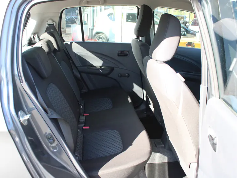 Suzuki Celerio 1.0 Comfort Airco, Parkeersensoren Achter, Bluetooth, Elektrische Ramen Voor, Radio/CD afbeelding 9