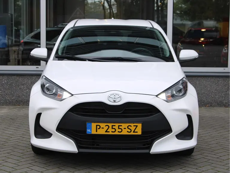 Toyota Yaris 1.0 VVT-i Active Cruise Control, Airco, Lichtmetalen Velgen, Bluetooth, Achteruitrijcamera afbeelding 10