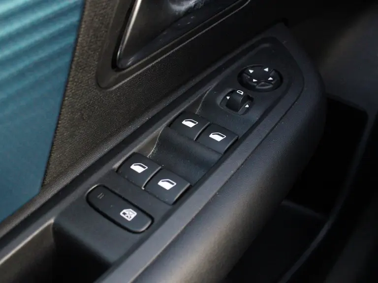 Citroën Ë-C4 Feel 50 kWh 136PK Achteruitrijcamera, Cruise Control, Parkeersensoren Achter, Led Koplampen, Lichtmetalen Velgen afbeelding 13